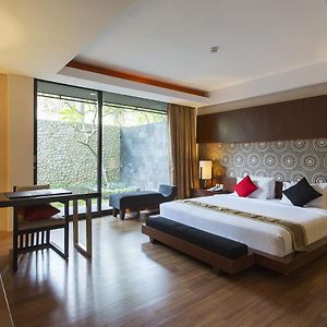 Two-Bedroom King Suite